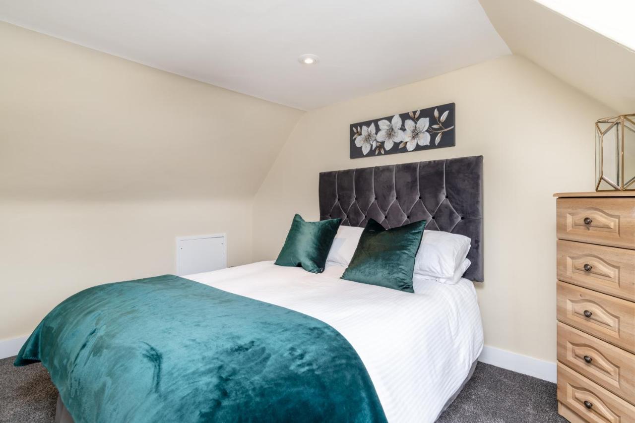 The Green Inn Rooms Ballater Exterior photo
